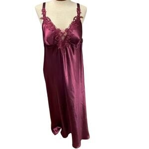 Flora Nikrooz Womens XL Stella Lace Trim Nightgown Sleepwear Lingerie Bordeaux
